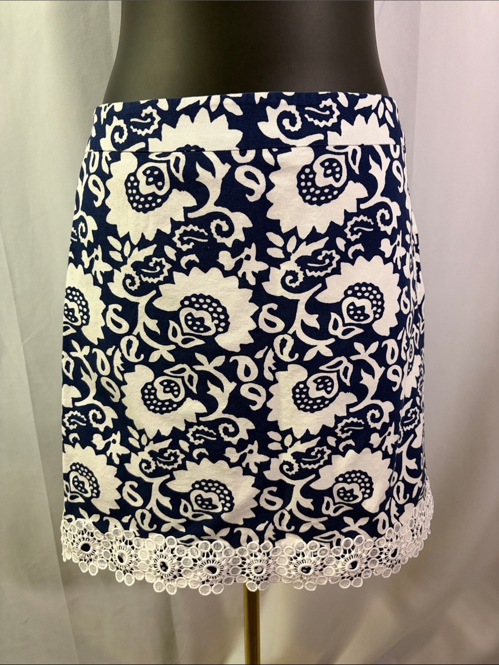 Talbots Blue & White Floral Print Eyelet Hem A-Line Skirt